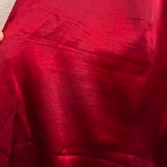 Pijama Satinada Borgoña de 2 Piezas (Burgundy Satin Pajama Set – 2 Piece) - Picture 15 of 16